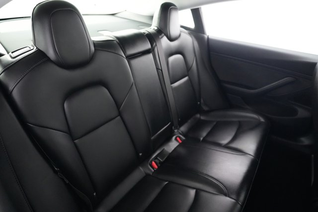 2018 Tesla Model 3 — photo 4 of 21