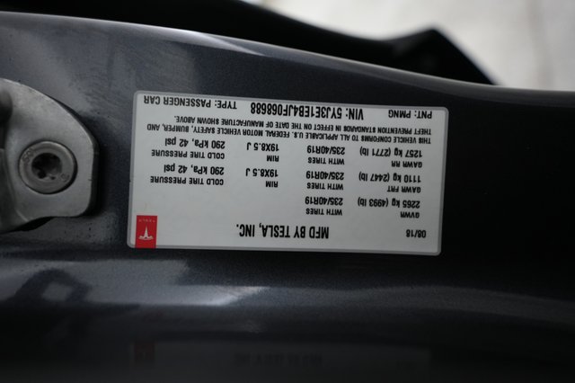 2018 Tesla Model 3 — photo 21 of 21