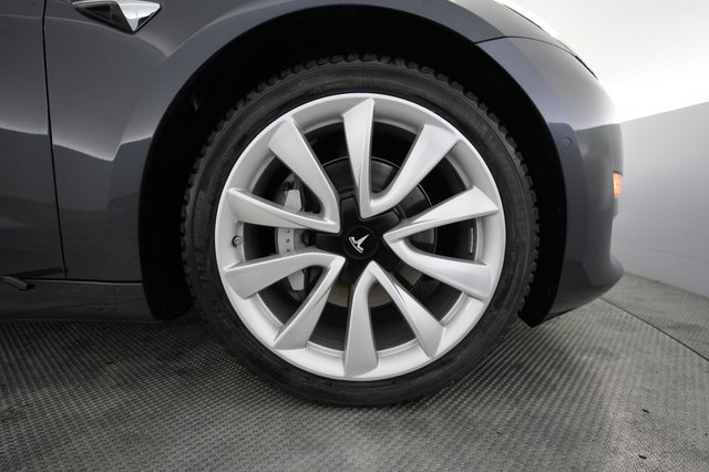 2018 Tesla Model 3 — photo 16 of 21