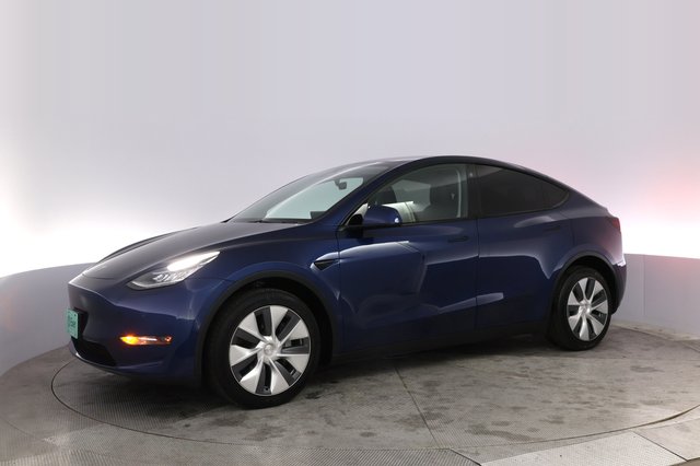 2023 Tesla Model Y — photo 14 of 21