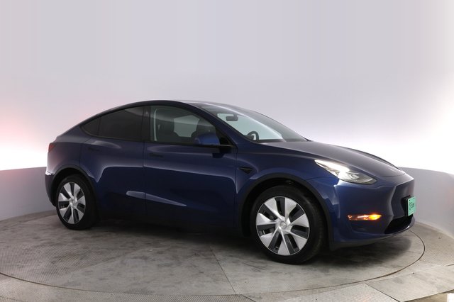 2023 Tesla Model Y — photo 11 of 21