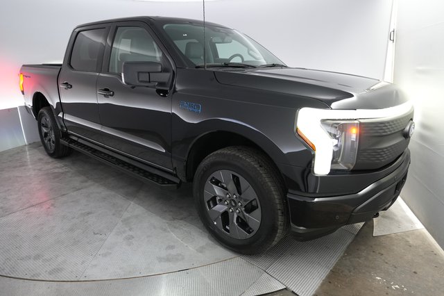 2025 Ford F-150 Lightning — VIN 1FTVW3LU0SWG23073