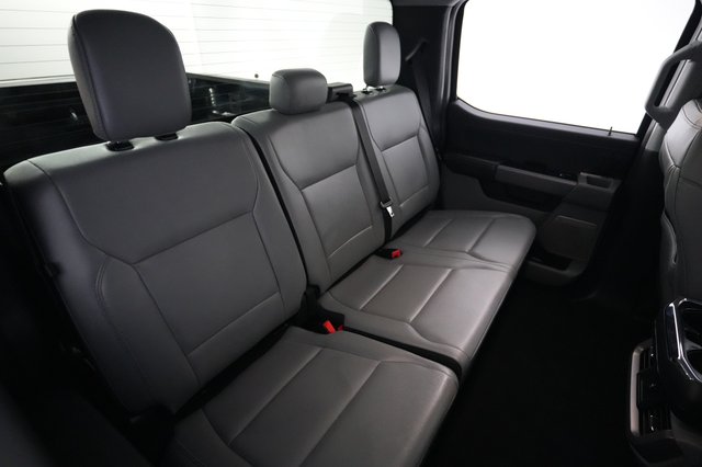 2025 Ford F-150 Lightning — photo 4 of 13