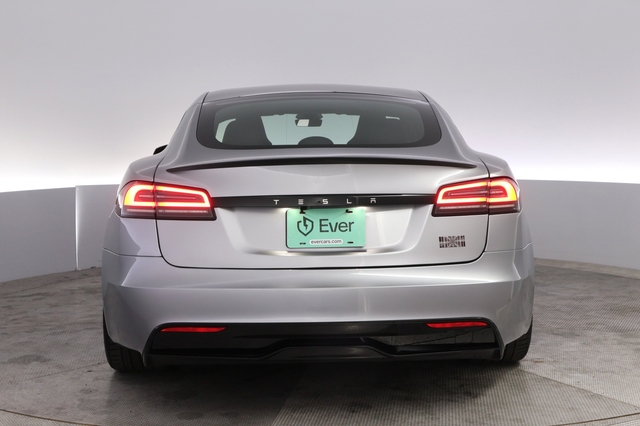 2025 Tesla Model S