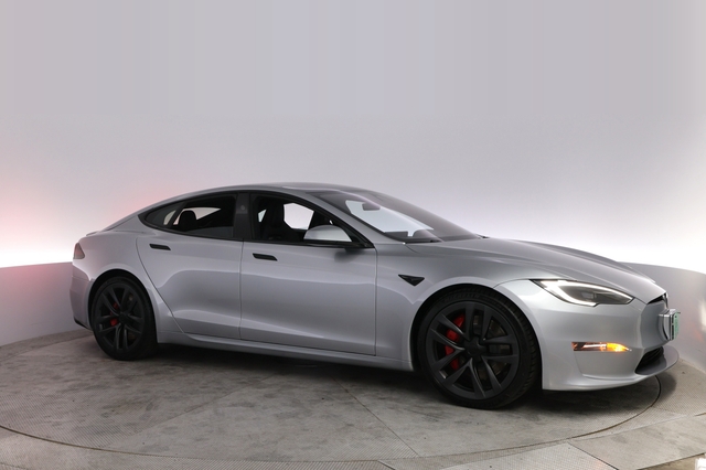2025 Tesla Model S