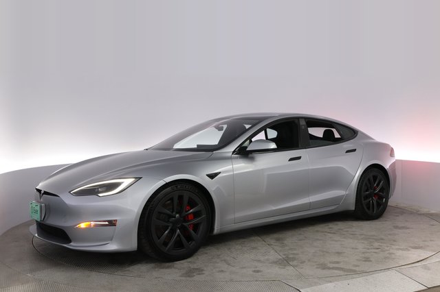 2025 Tesla Model S — photo 14 of 21
