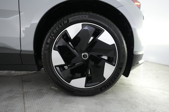 2025 Volvo EX30 — photo 16 of 21