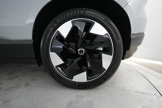 2025 Volvo EX30