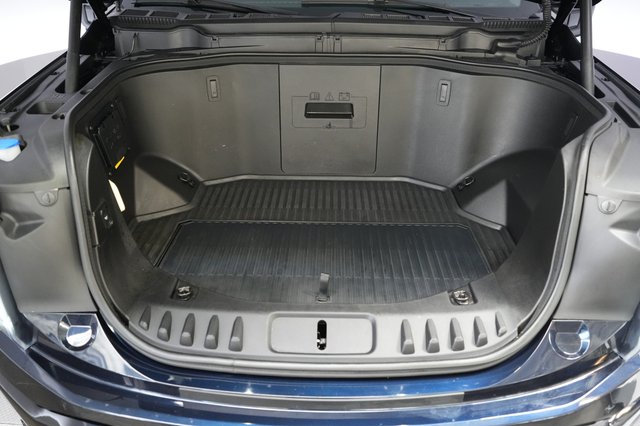 2025 Ford F-150 Lightning — photo 16 of 17