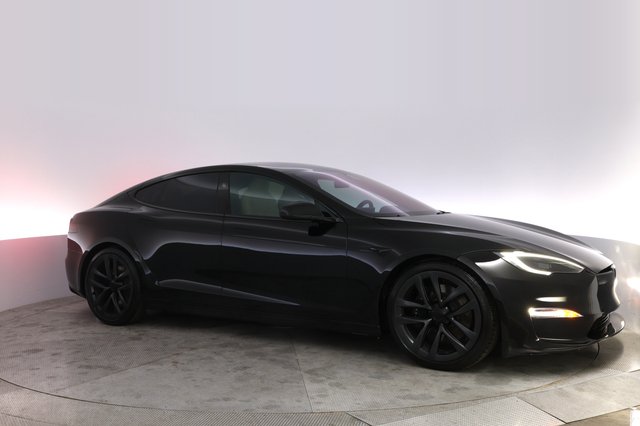 2023 Tesla Model S — photo 11 of 21