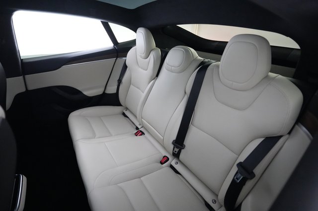 2023 Tesla Model S — photo 19 of 21