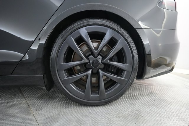 2023 Tesla Model S — photo 7 of 21