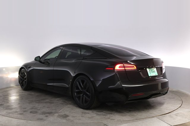 2023 Tesla Model S — photo 13 of 21