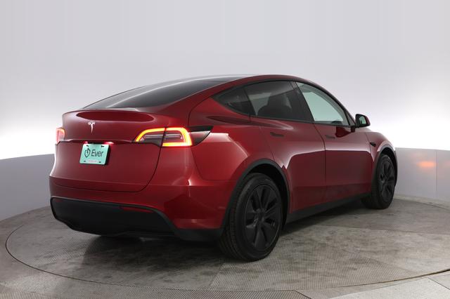 2025 Tesla Model Y — photo 2 of 23