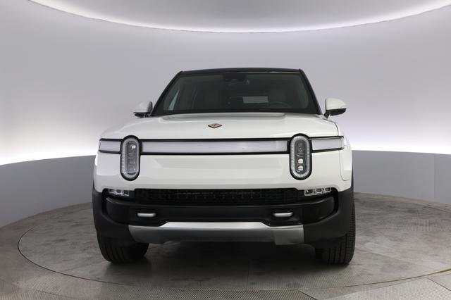 2024 Rivian R1S