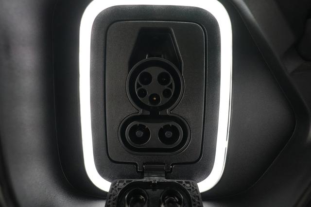 2024 Rivian R1S