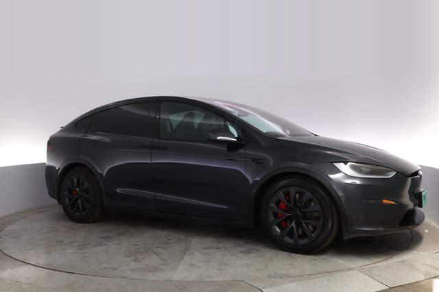 2024 Tesla Model X — photo 11 of 23
