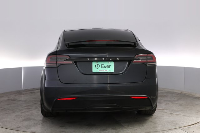 2024 Tesla Model X — photo 12 of 23