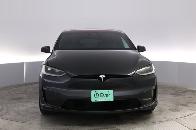 2024 Tesla Model X — photo 9 of 23