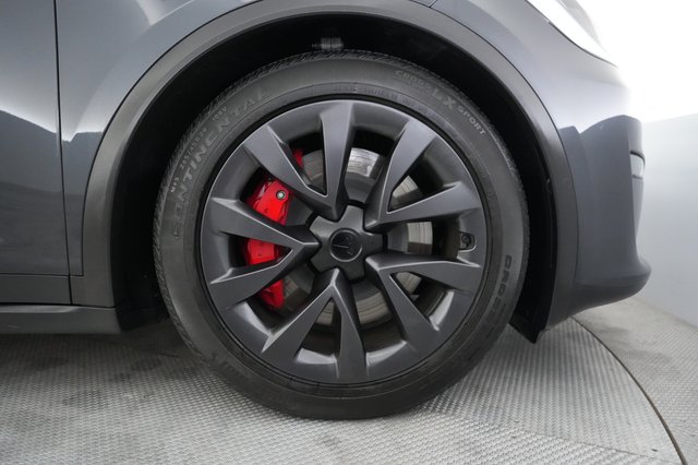 2024 Tesla Model X — photo 16 of 23