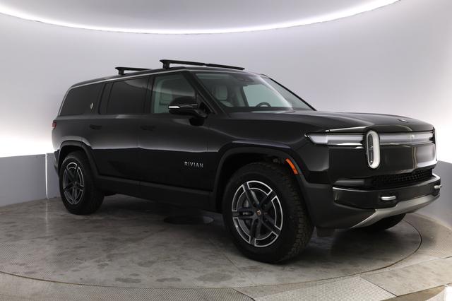 2025 Rivian R1S