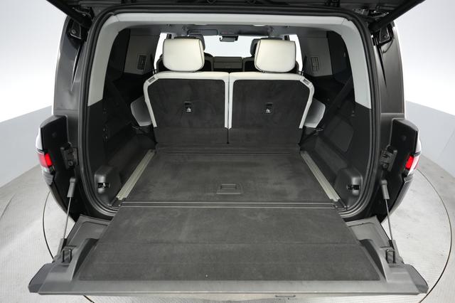 2025 Rivian R1S