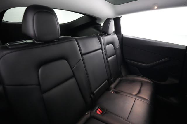 2021 Tesla Model Y — photo 4 of 22