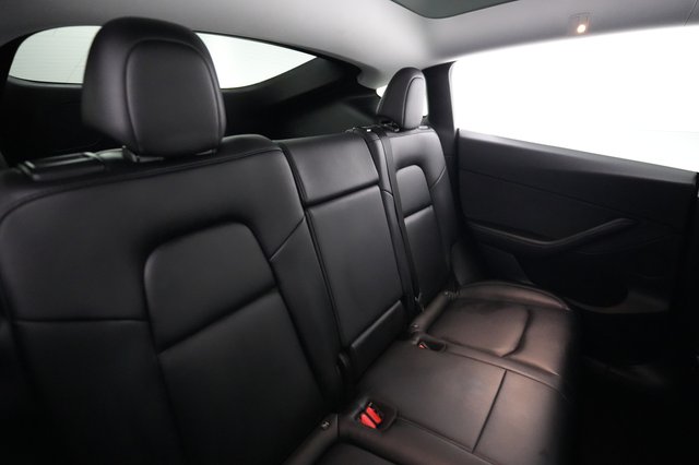 2021 Tesla Model Y — photo 4 of 22