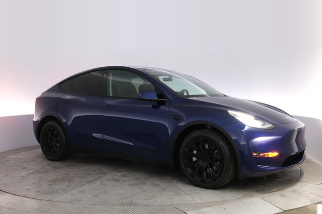 2021 Tesla Model Y — photo 11 of 22