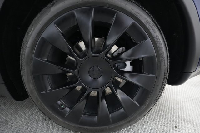 2021 Tesla Model Y — photo 15 of 22