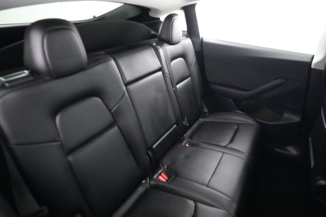 2023 Tesla Model Y — photo 18 of 24