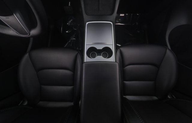 2023 Tesla Model Y — photo 22 of 24
