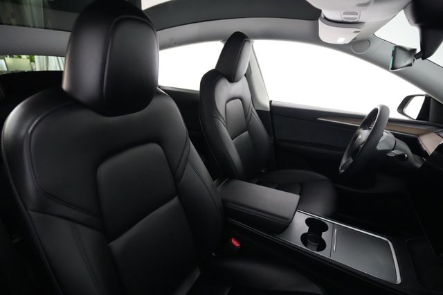 2023 Tesla Model Y — photo 4 of 24