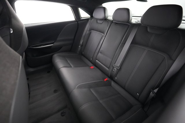 2023 Lucid Air — photo 19 of 21