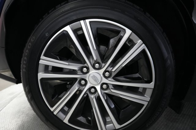 2024 Cadillac Lyriq — photo 17 of 21