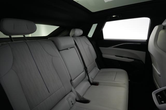 2024 Cadillac Lyriq