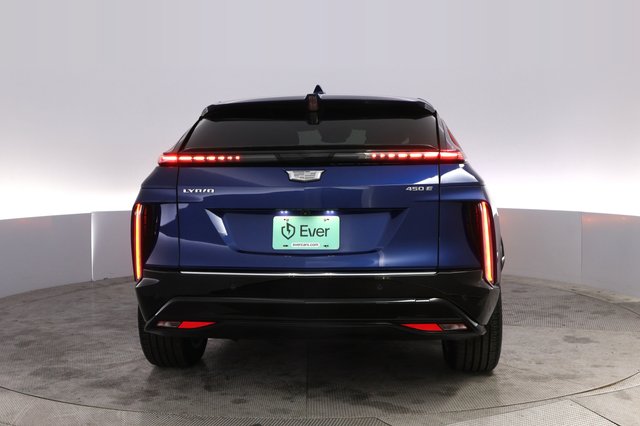 2024 Cadillac Lyriq — photo 12 of 21