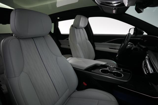 2024 Cadillac Lyriq