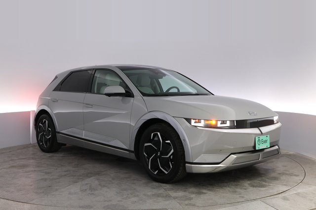 2024 Hyundai IONIQ 5 — photo 10 of 21