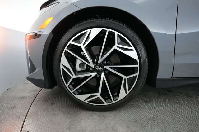 2024 Hyundai IONIQ 6 — photo 15 of 21