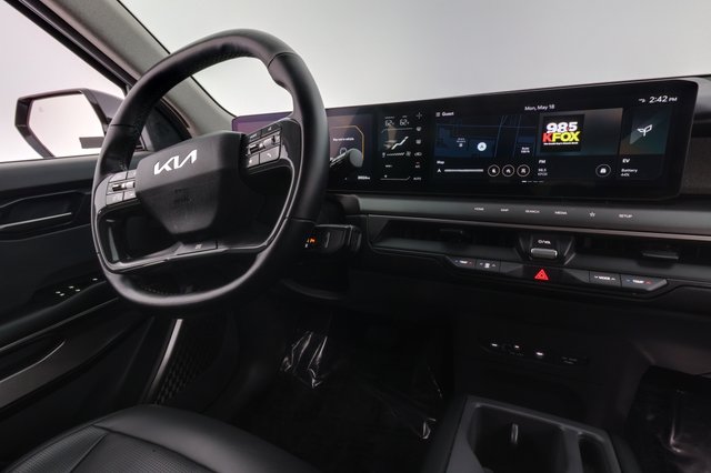 2024 Kia EV9 — photo 20 of 27