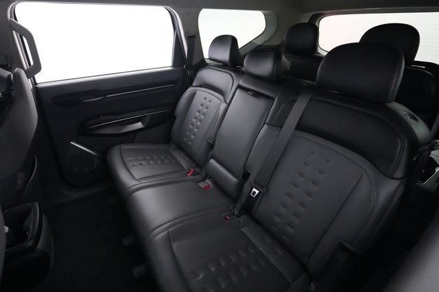 2024 Kia EV9 — photo 19 of 27