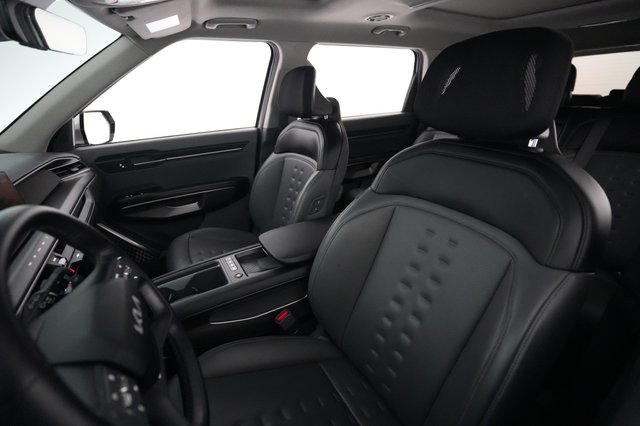 2024 Kia EV9 — photo 3 of 27
