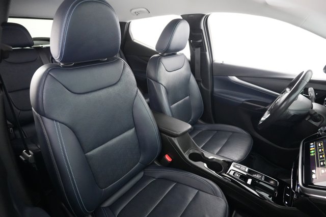 2023 Chevrolet Bolt EUV — photo 18 of 23
