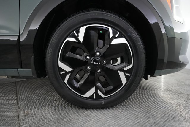 2023 Kia Niro EV — photo 15 of 21