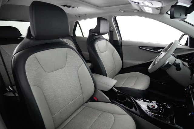 2023 Kia Niro EV — photo 17 of 21