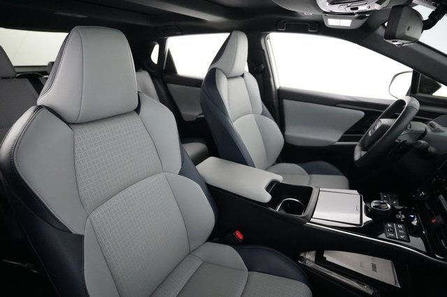 2024 Subaru Solterra — photo 18 of 23