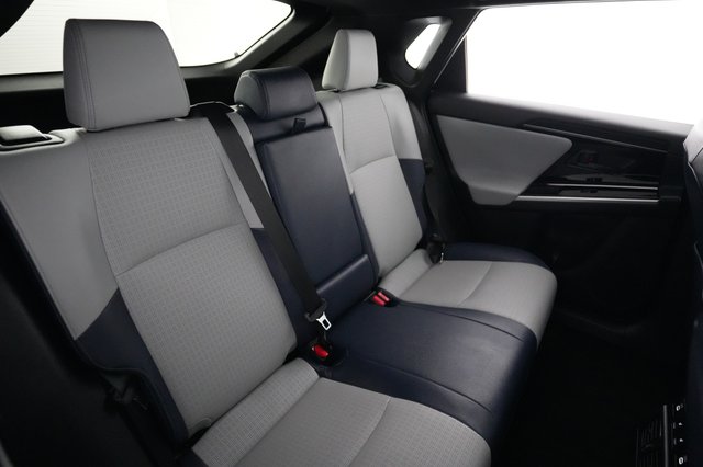 2024 Subaru Solterra — photo 4 of 23