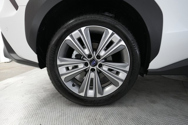 2024 Subaru Solterra — photo 17 of 23