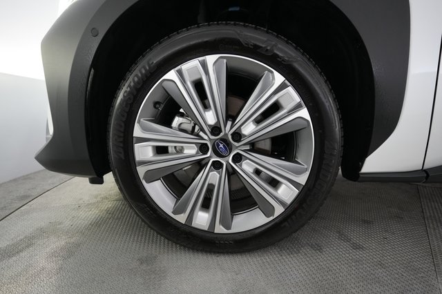 2024 Subaru Solterra — photo 15 of 23